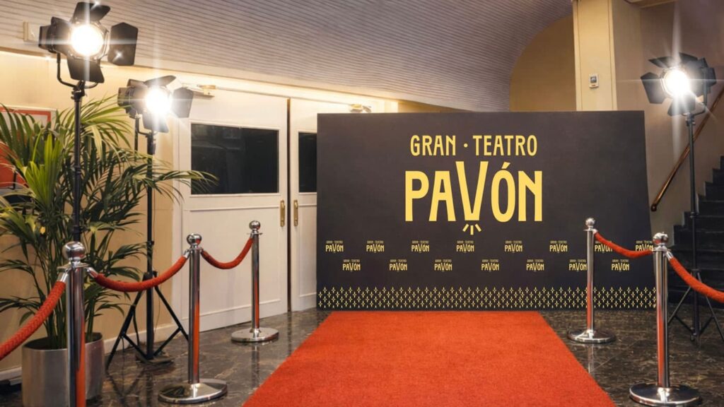 Vestibulo de Gran Teatro Pavón
